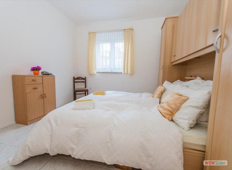 Apartmani Aria Рогозница Экстерьер фото