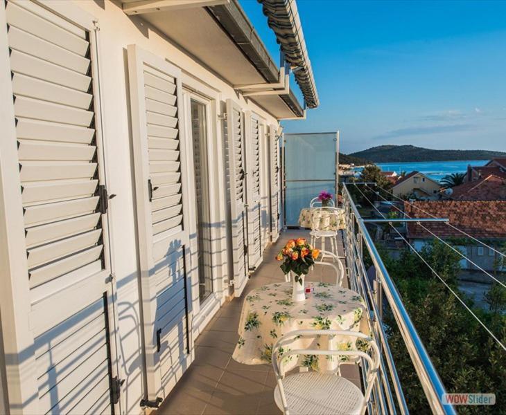 Apartmani Aria Рогозница Экстерьер фото