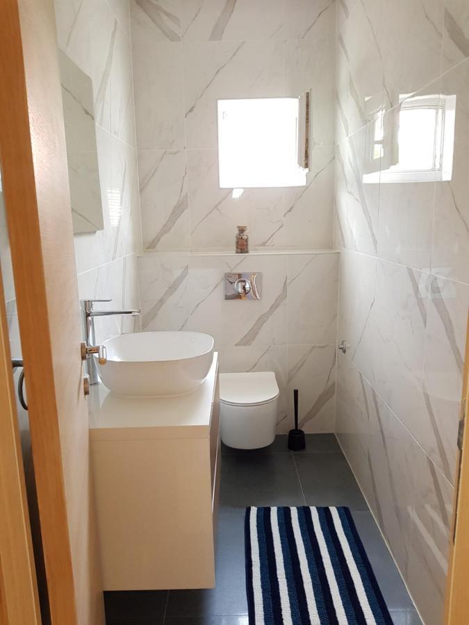 Apartmani Aria Рогозница Экстерьер фото