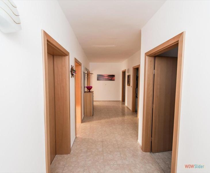 Apartmani Aria Рогозница Экстерьер фото
